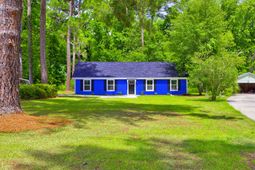207 Woodlawn Street photo 4