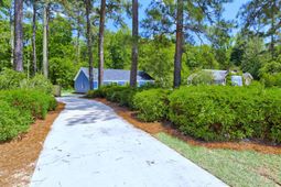 207 Woodlawn Street photo 4