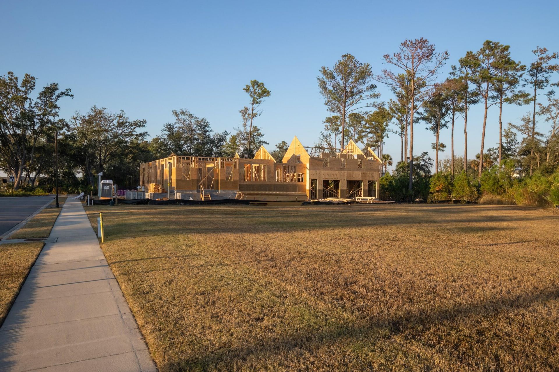 809 Roddin Street Photo 57