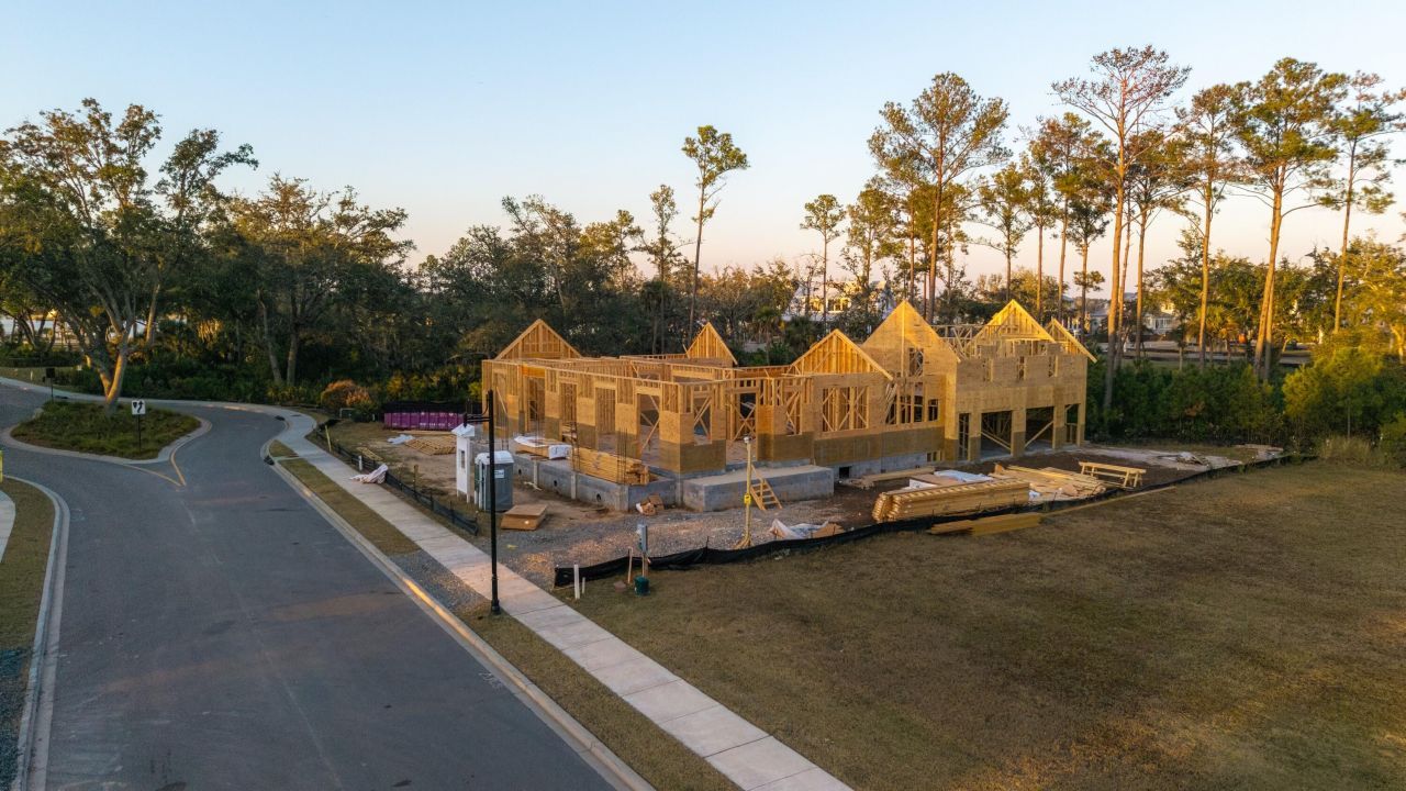 809 Roddin Street Photo 61