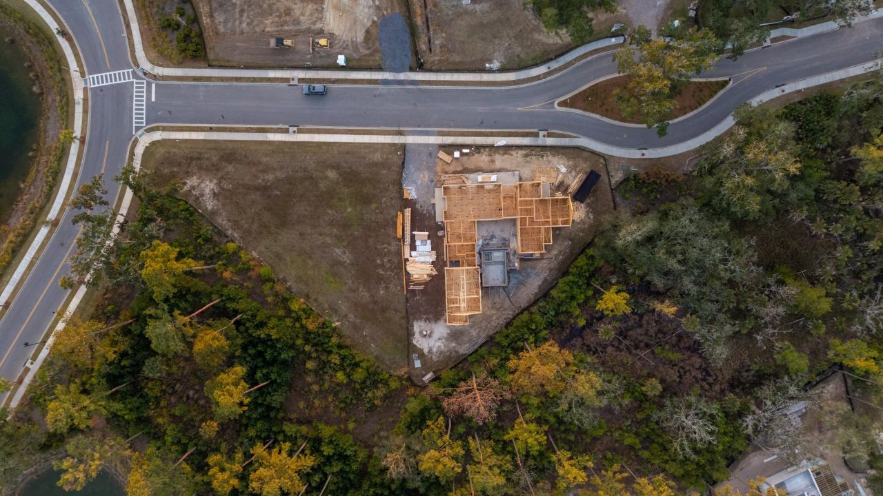 809 Roddin Street Photo 77