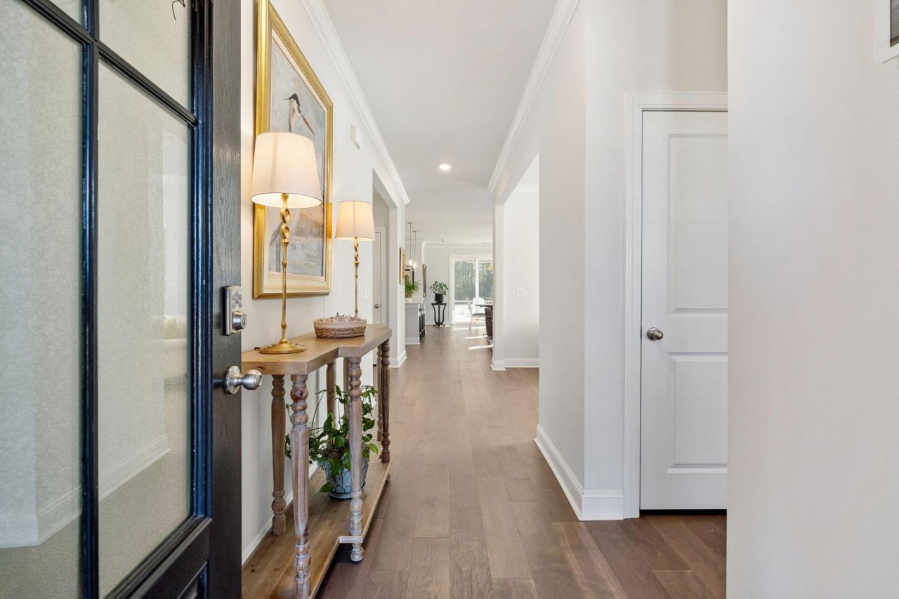 673 Pontoon Road Photo 7