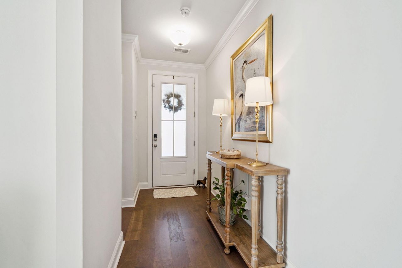 673 Pontoon Road Photo 9