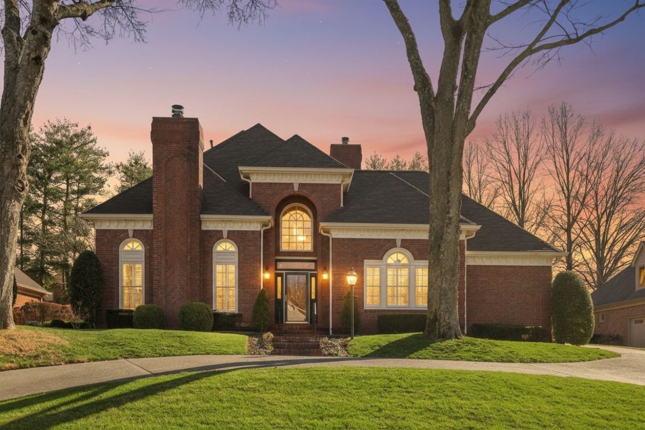 550 Midway Cir, Brentwood, TN 37027 Main Photo