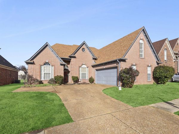 7142 FERNBANK LN, Unicorp/Memphis, TN 38125