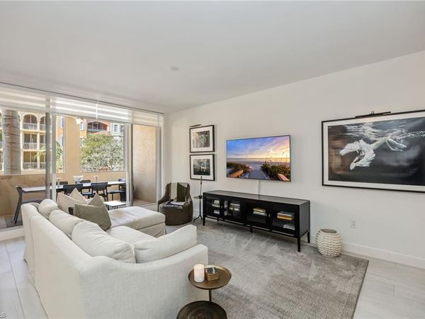 401 Bayfront PL, Unit 3208, NAPLES, FL 34102