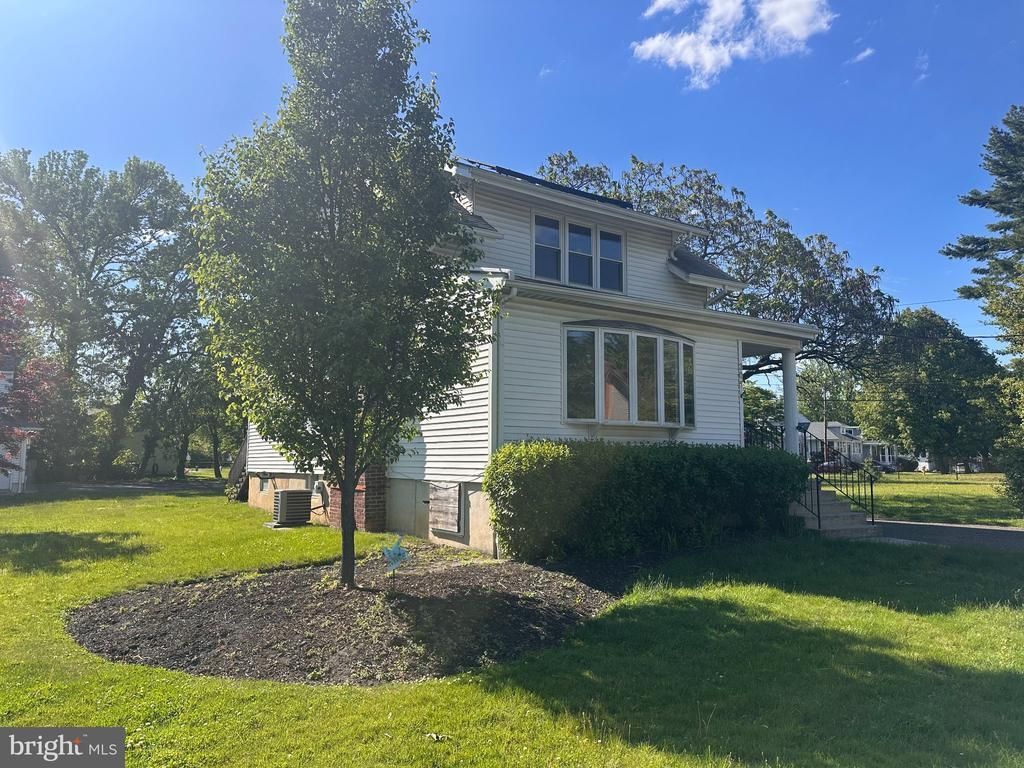 306 Lincoln Avenue N, Cherry Hill, NJ 08002 Main Photo