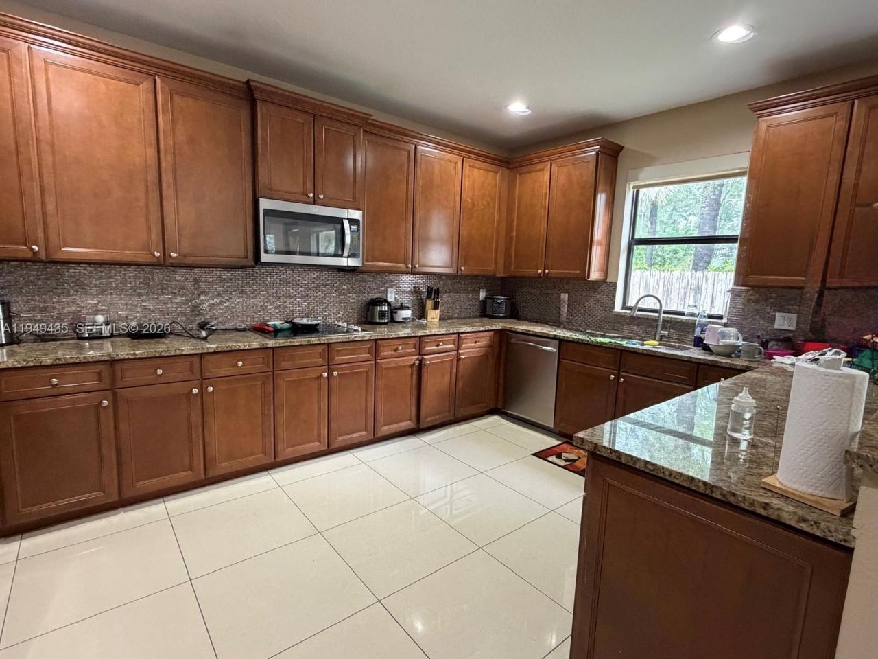 9855 NW 89th Ter, Doral, FL 33178 Photo
