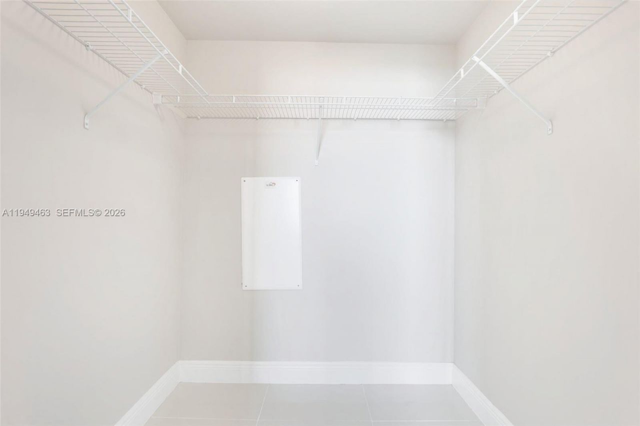 1861 NW S River Dr , Unit 2505, Miami, FL 33125 Photo