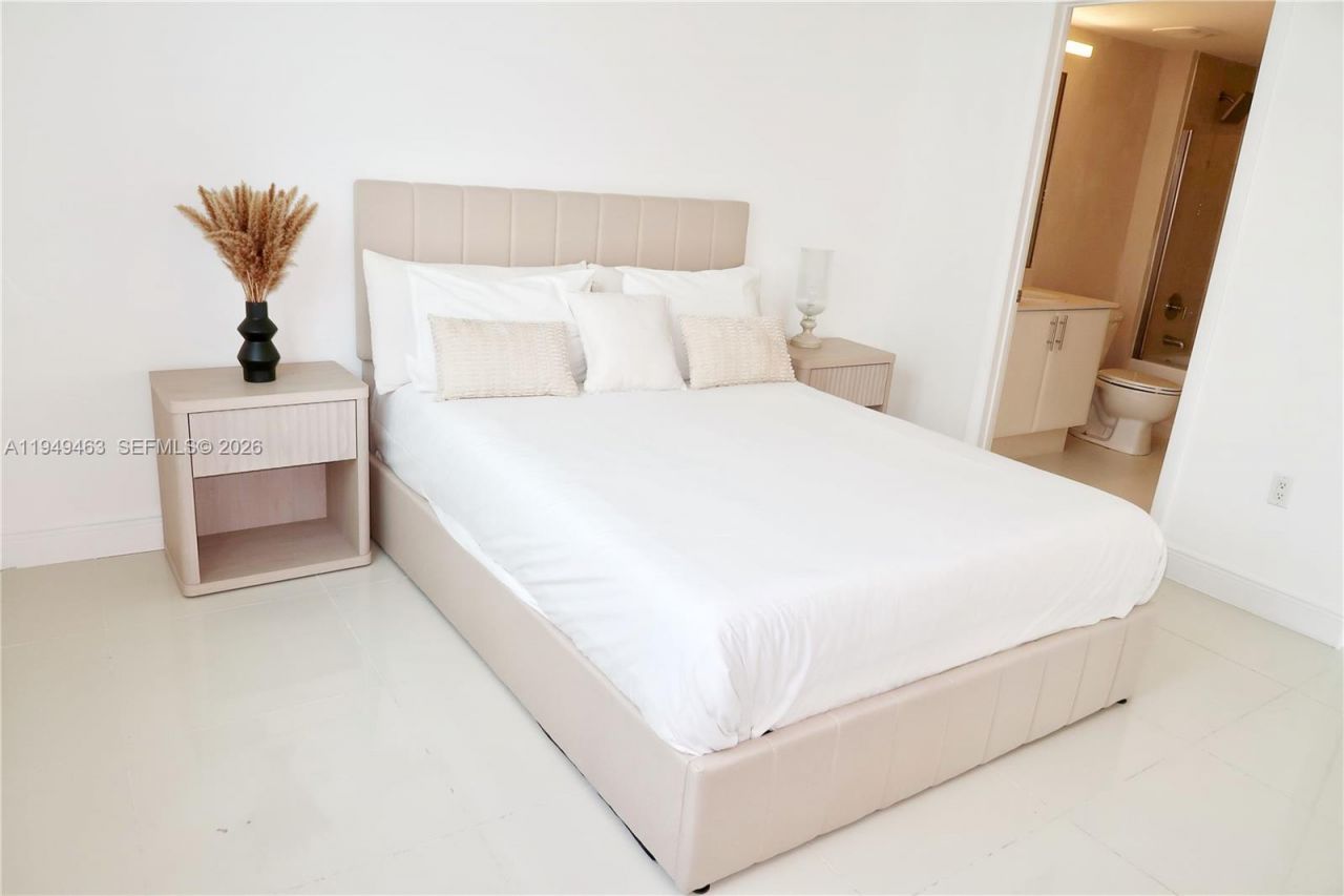 1861 NW S River Dr , Unit 2505, Miami, FL 33125 Photo