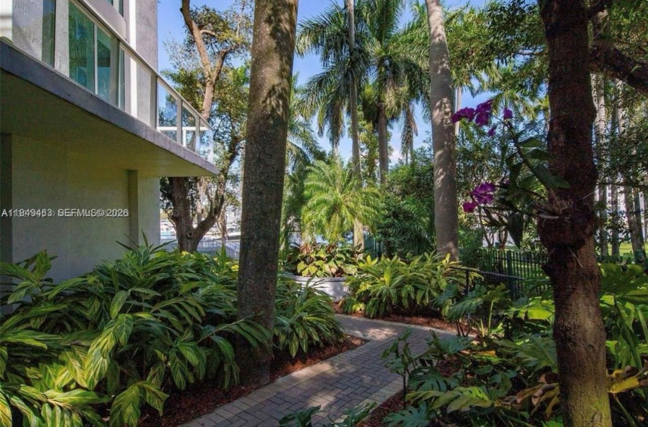 1861 NW S River Dr , Unit 2505, Miami, FL 33125 Photo