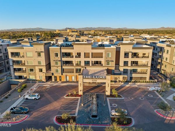 5250 E DEER VALLEY Drive, Unit 209, Phoenix, AZ 85054