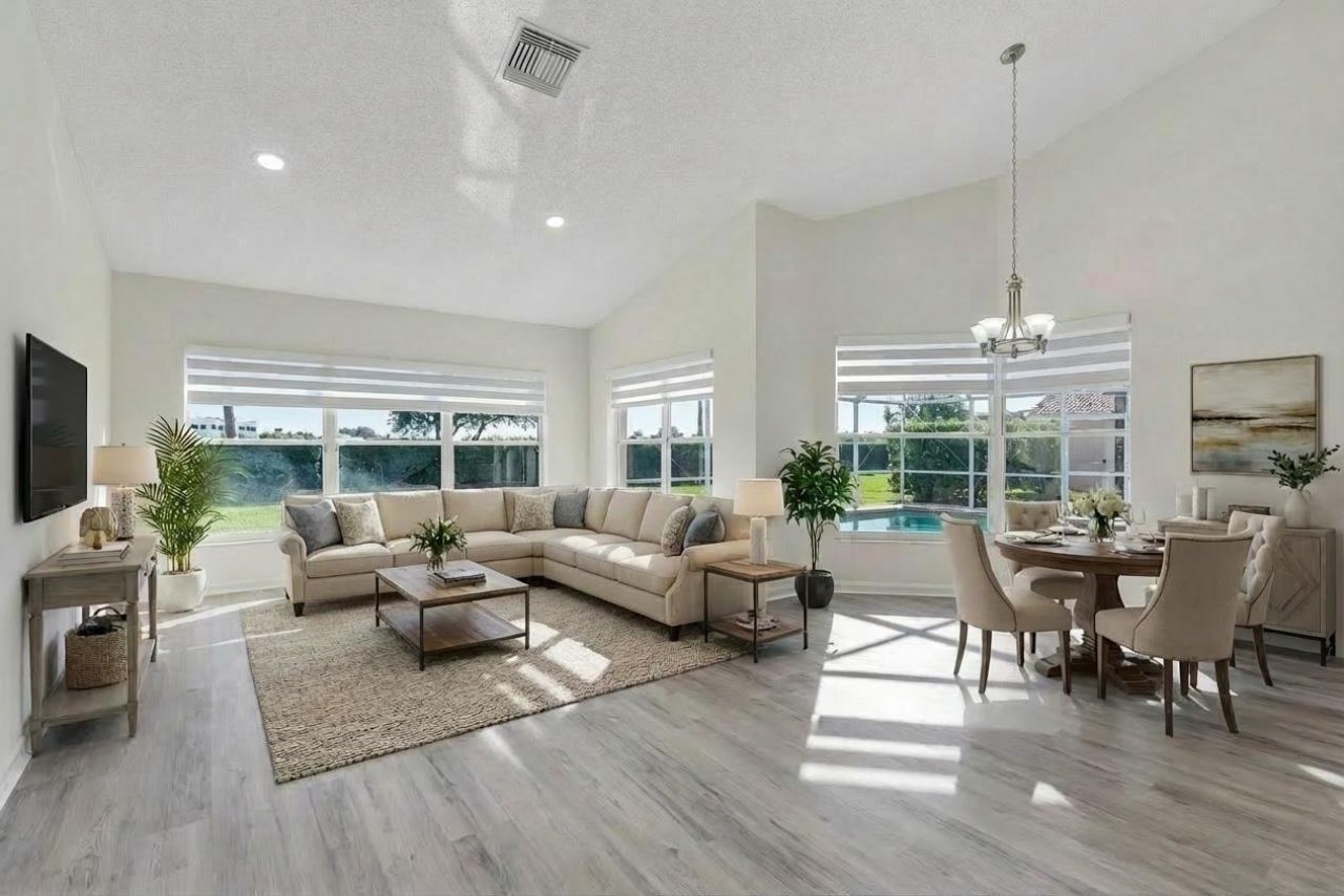 131 NW 187th Avenue, Pembroke Pines, FL 33029 Photo