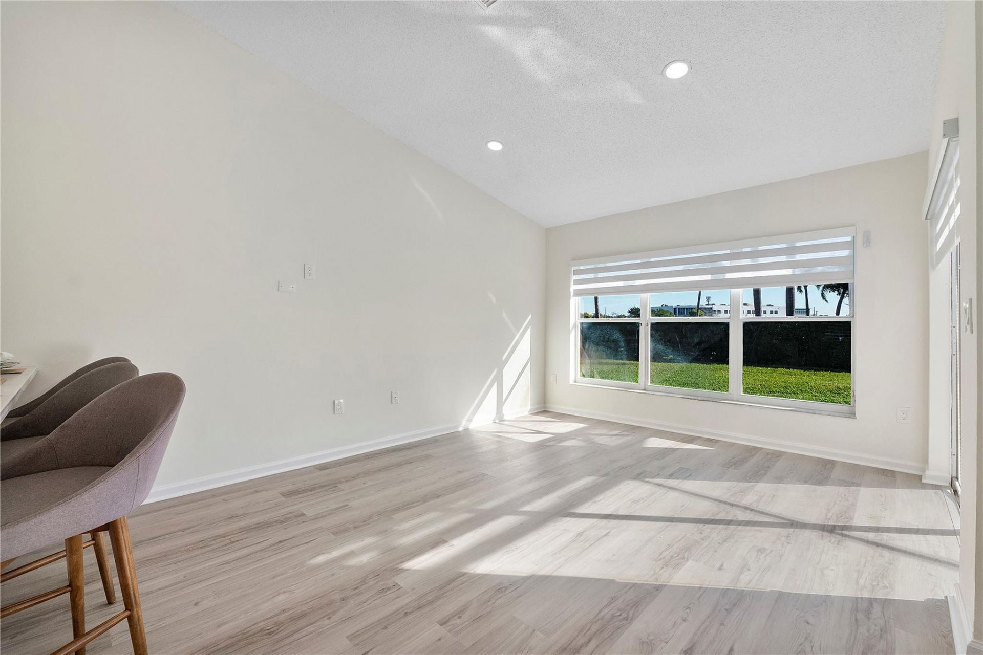 131 NW 187th Avenue, Pembroke Pines, FL 33029 Photo