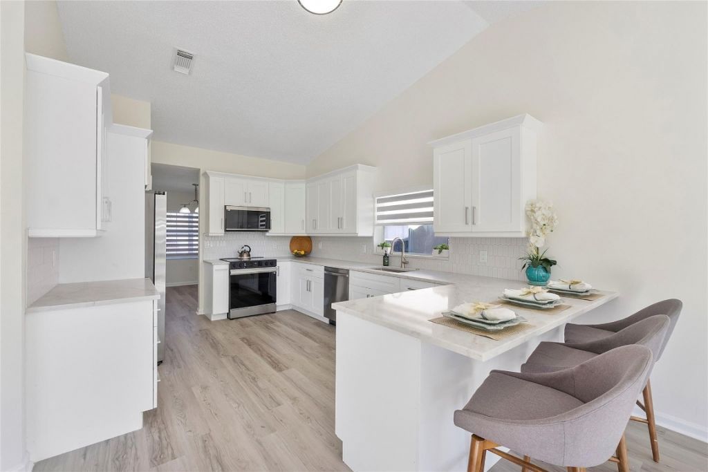 131 NW 187th Avenue, Pembroke Pines, FL 33029 Photo