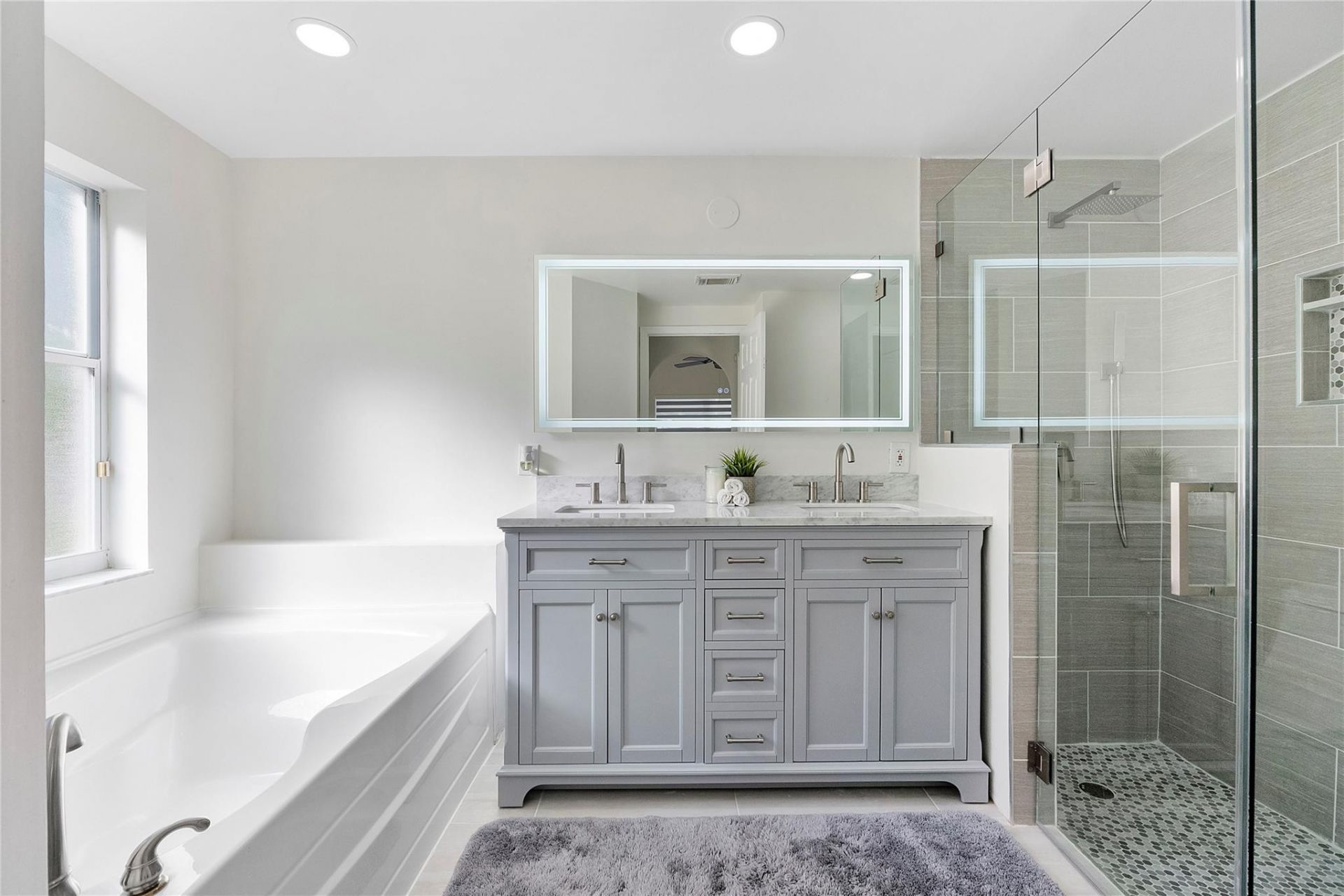 131 NW 187th Avenue, Pembroke Pines, FL 33029 Photo