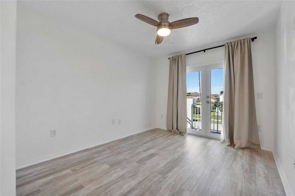 131 NW 187th Avenue, Pembroke Pines, FL 33029 Photo