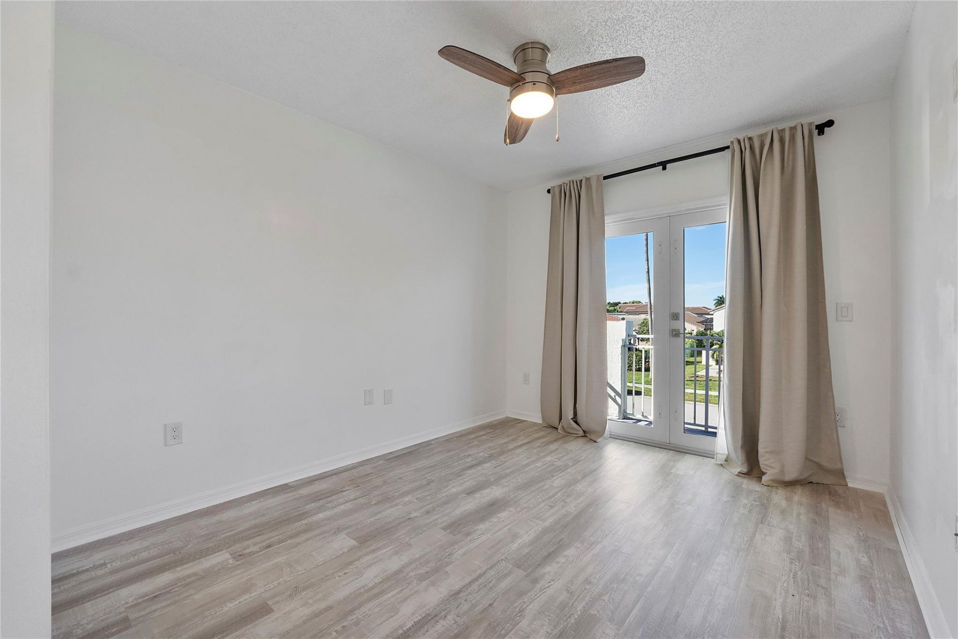 131 NW 187th Avenue, Pembroke Pines, FL 33029 Photo