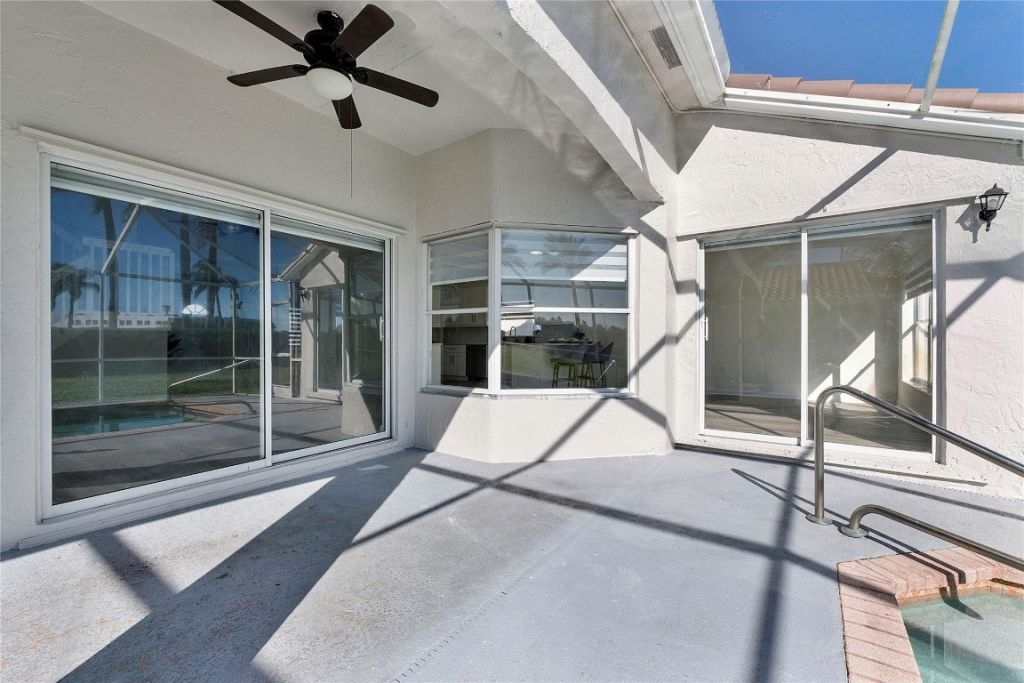 131 NW 187th Avenue, Pembroke Pines, FL 33029 Photo