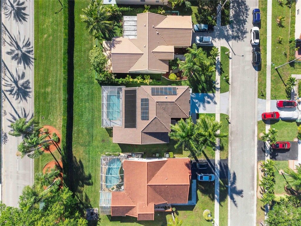 131 NW 187th Avenue, Pembroke Pines, FL 33029 Photo