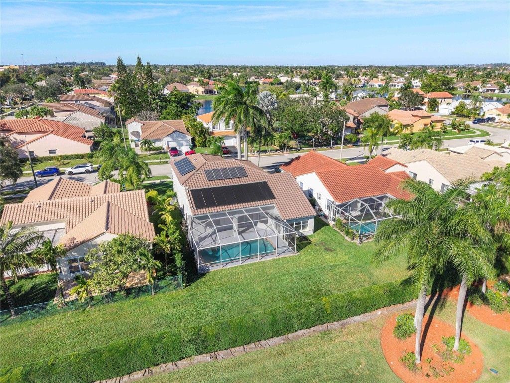 131 NW 187th Avenue, Pembroke Pines, FL 33029 Photo