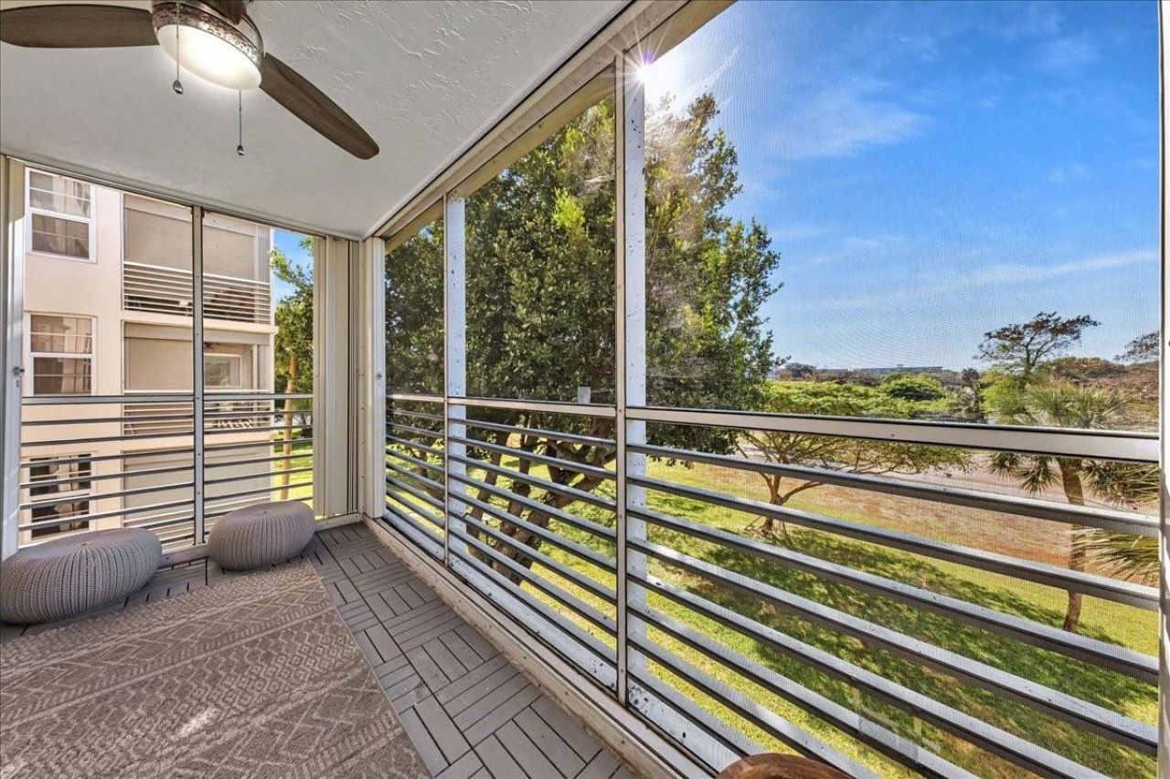 3520 Oaks Way, Unit 306, Pompano Beach, FL 33069 Photo