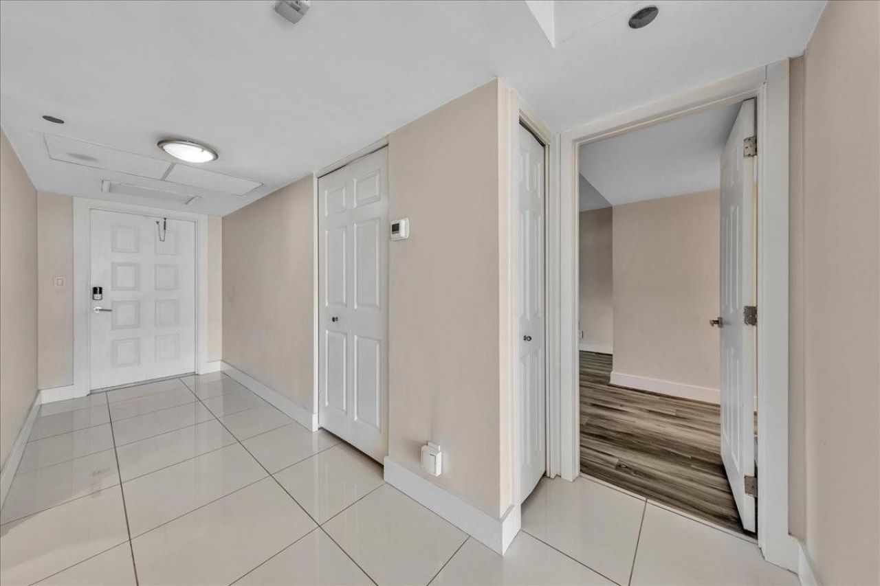 3520 Oaks Way, Unit 306, Pompano Beach, FL 33069 Photo