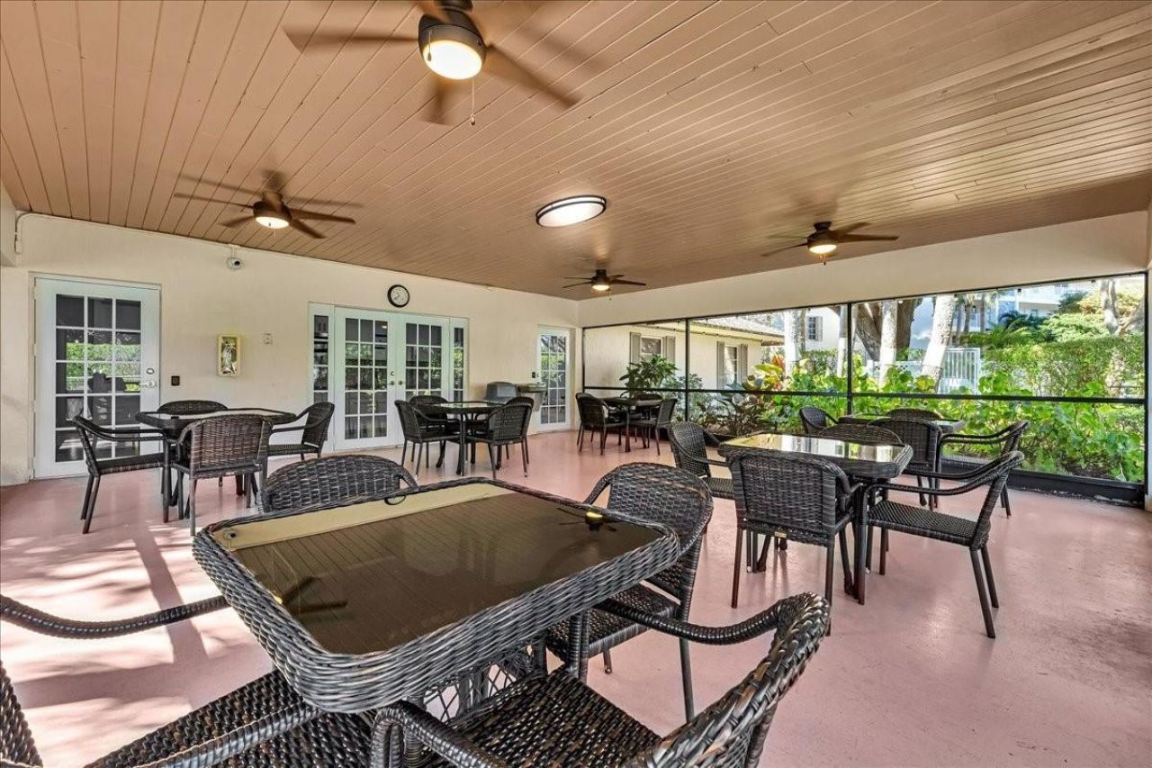 3520 Oaks Way, Unit 306, Pompano Beach, FL 33069 Photo