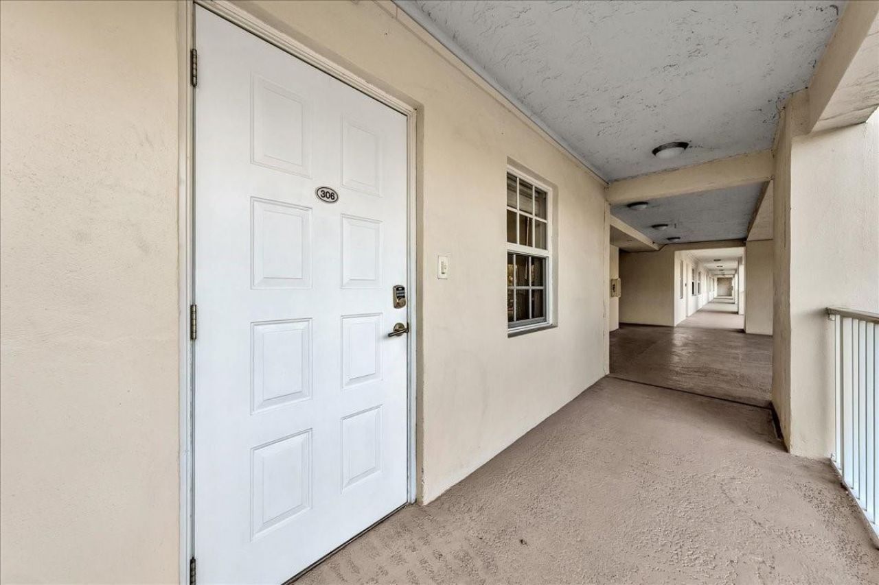 3520 Oaks Way, Unit 306, Pompano Beach, FL 33069 Photo