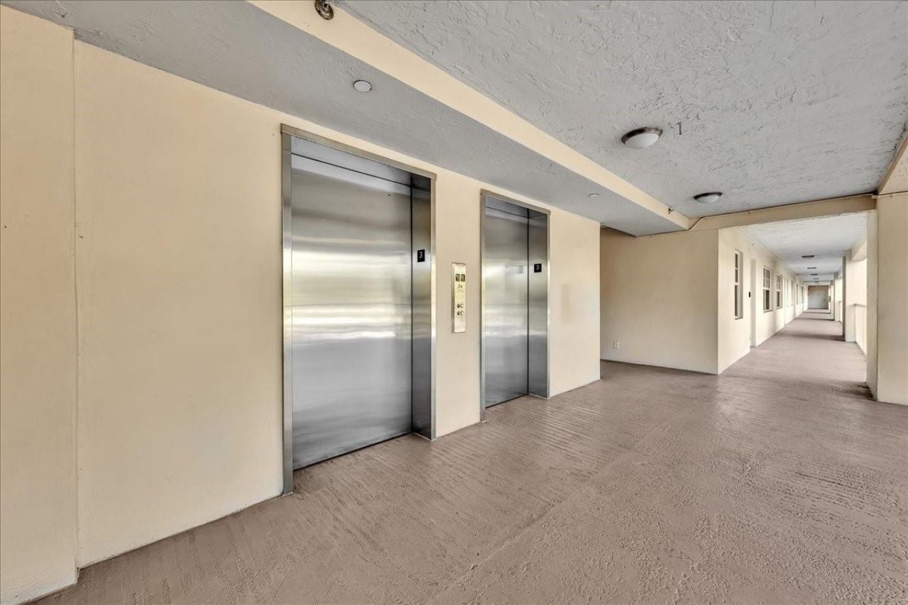 3520 Oaks Way, Unit 306, Pompano Beach, FL 33069 Photo