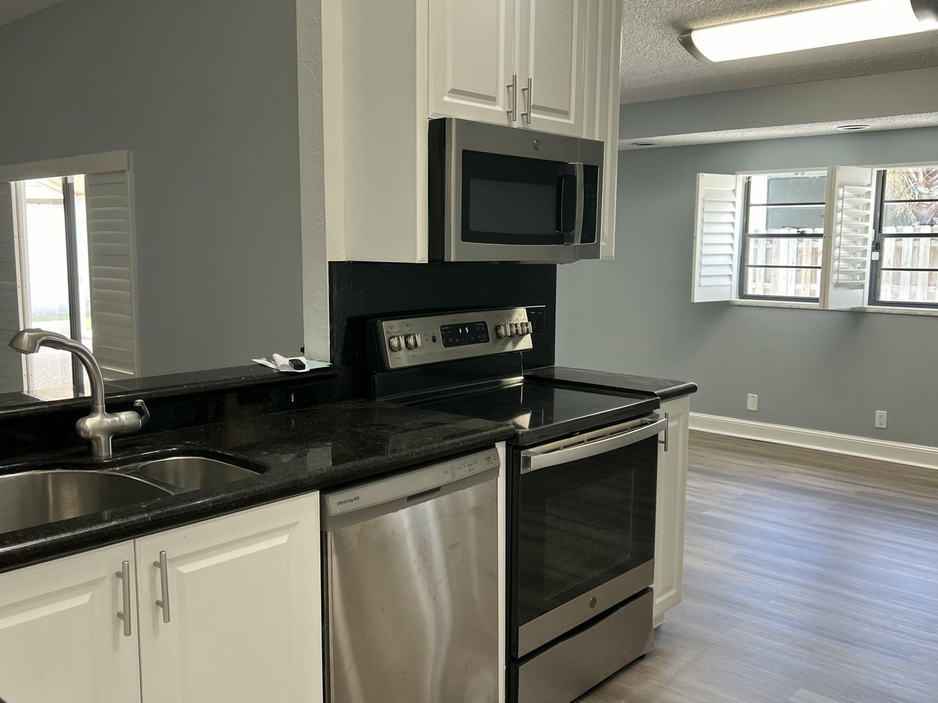 21023 Rustlewood Avenue, Boca Raton, FL 33428 Photo