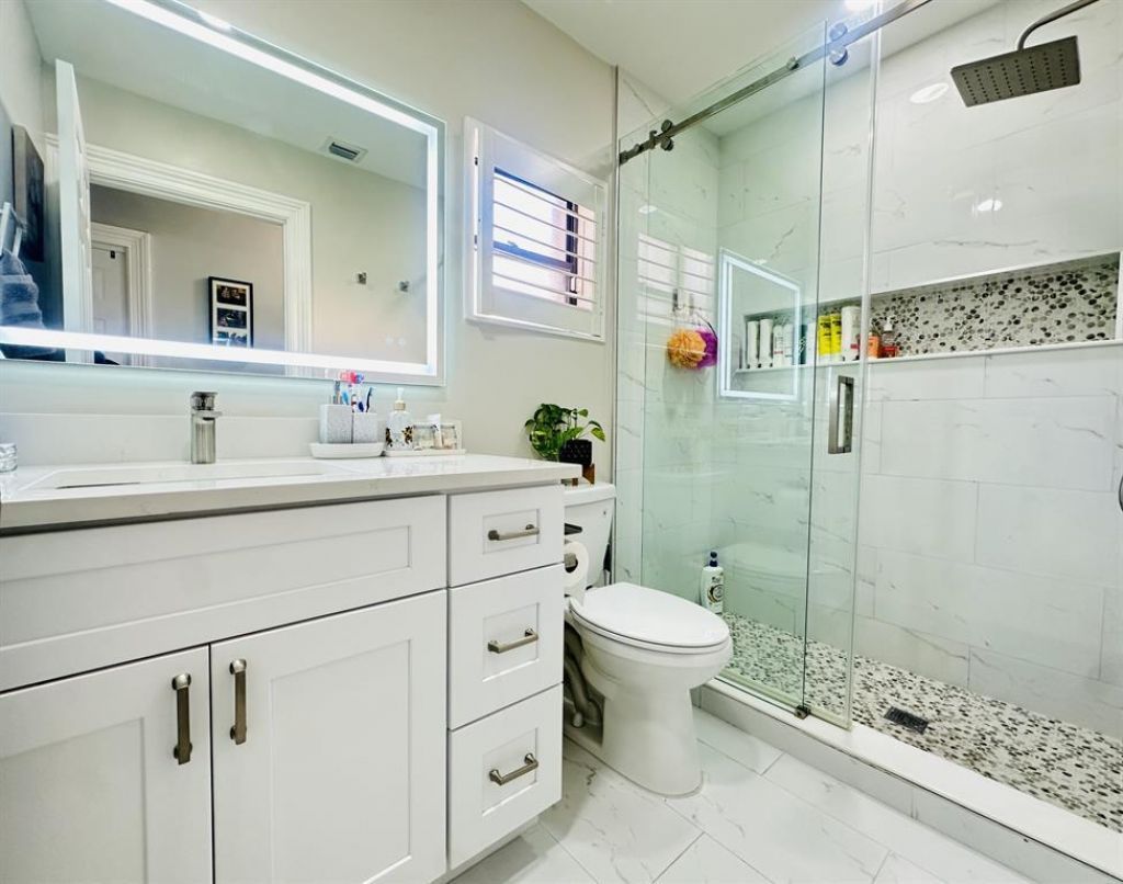 21023 Rustlewood Avenue, Boca Raton, FL 33428 Photo