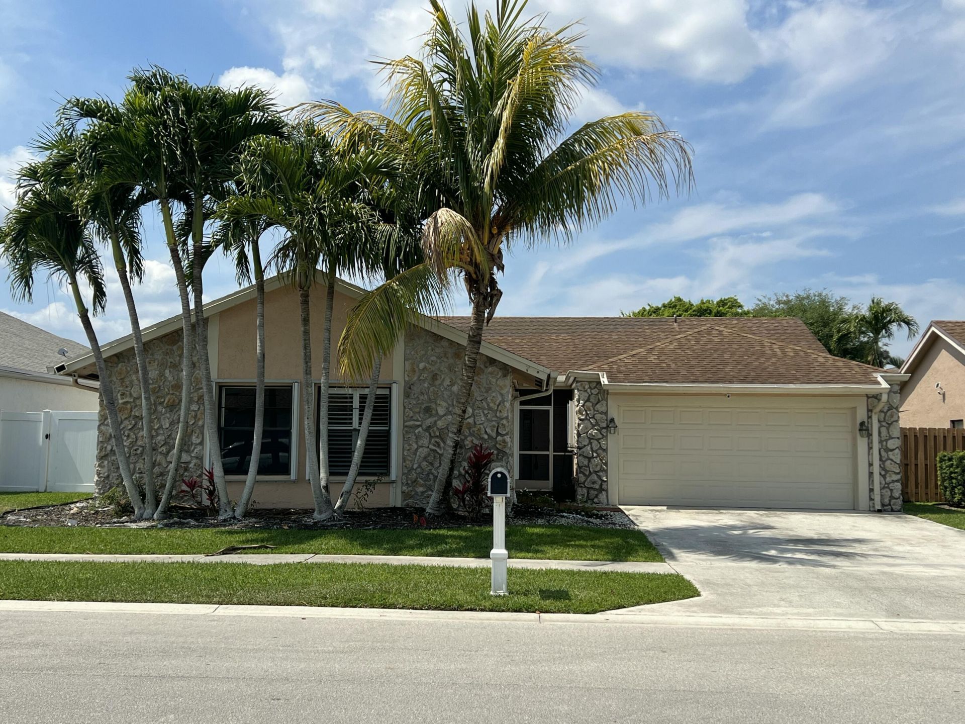 21023 Rustlewood Avenue, Boca Raton, FL 33428 Photo