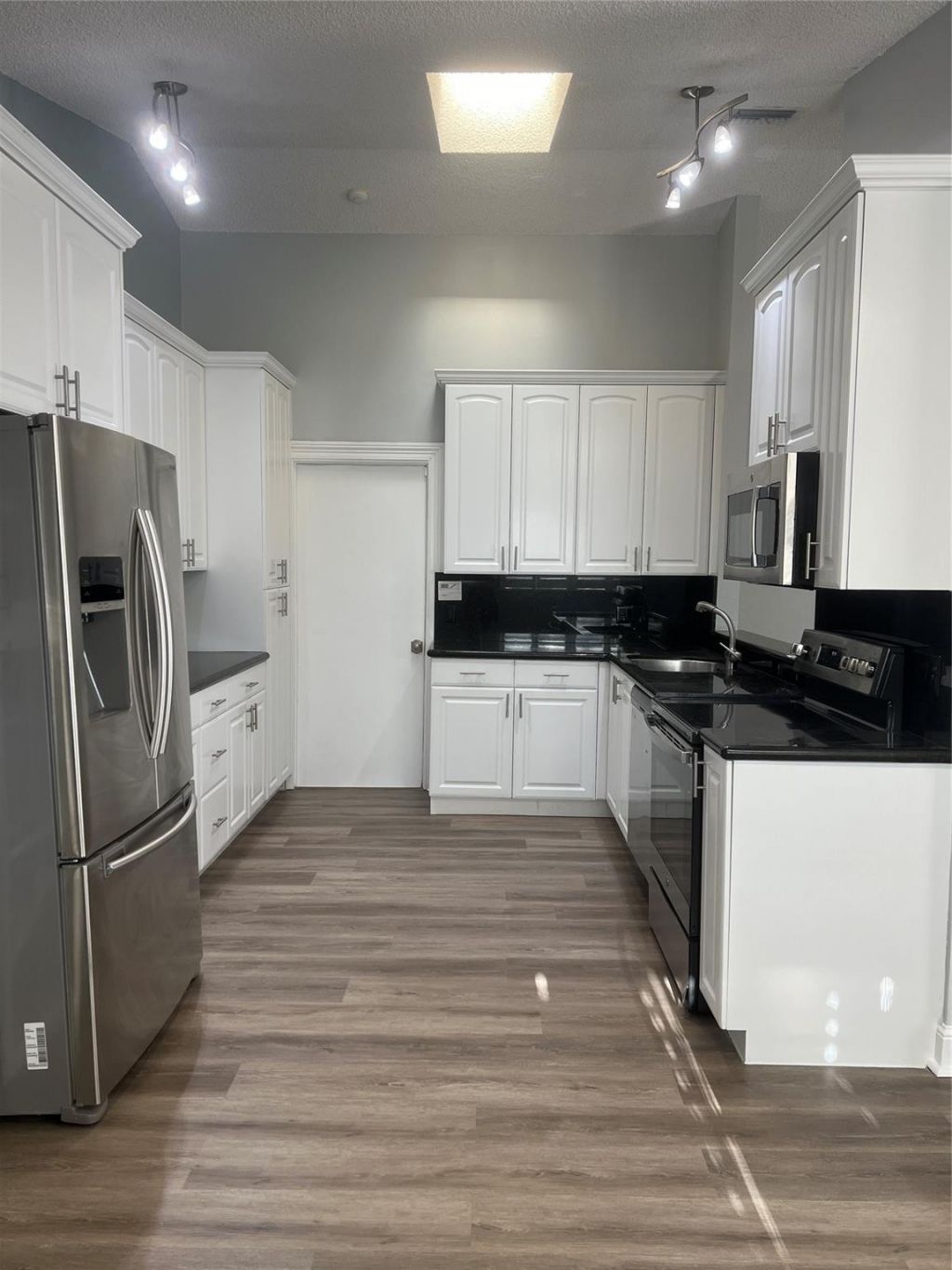 21023 Rustlewood Avenue, Boca Raton, FL 33428 Photo