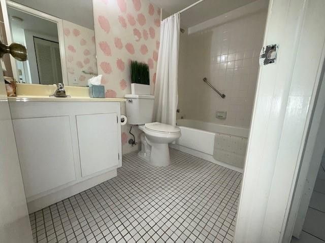 10304 Sunrise Lakes Boulevard, Unit 202, Sunrise, FL 33322 Photo