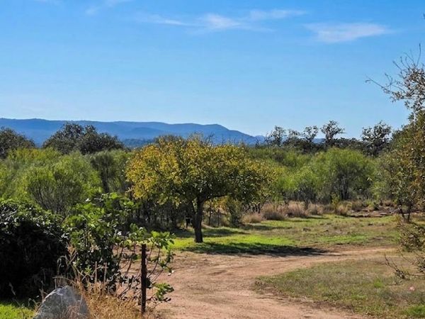 925 Old Spanish TRL, Buchanan Dam, TX 78609