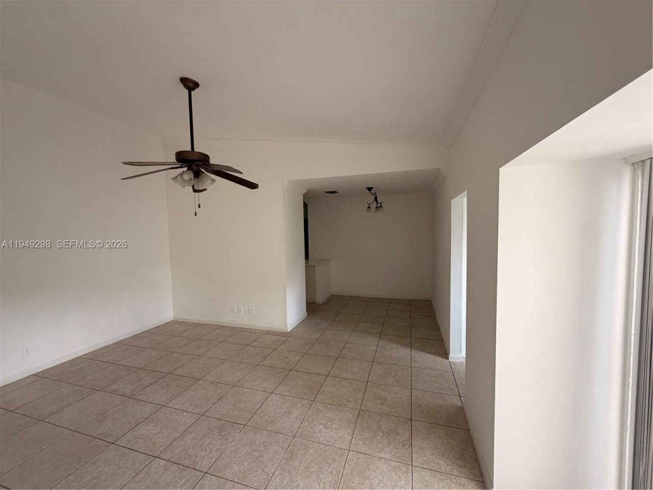1802 Waterview Cir, Unit 1802, Palm Springs, FL 33461 Photo