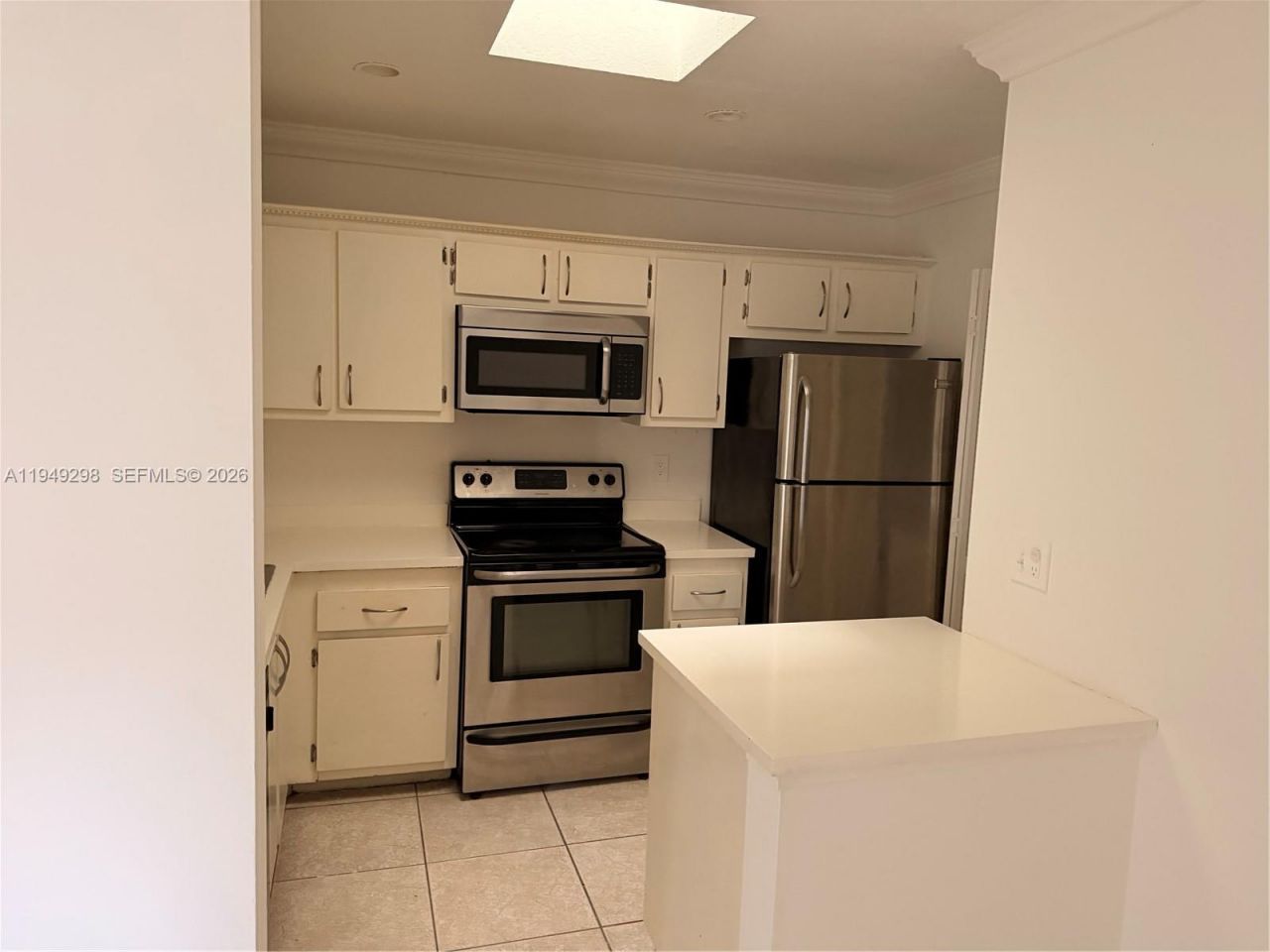 1802 Waterview Cir, Unit 1802, Palm Springs, FL 33461 Photo