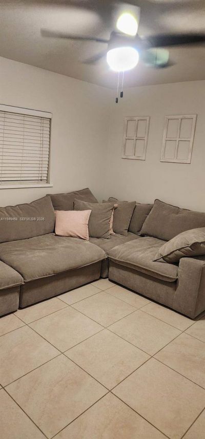 6265 SW 31st St, Unit b, Miami, FL 33155 Photo