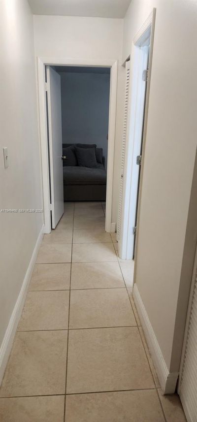 6265 SW 31st St, Unit b, Miami, FL 33155 Photo