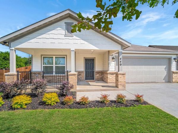 440 Rose Avenue, Cleburne, TX 76033