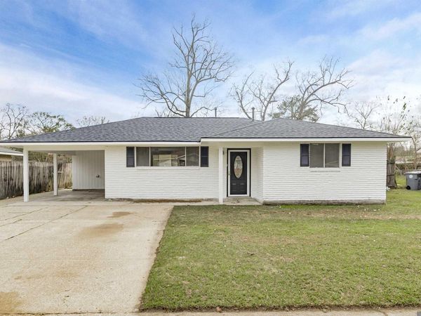 4208 Gibbens Payne Ave, Baker, LA 70714