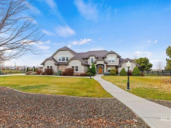 7887 S Old Farm Ln, Meridian, ID 83642
