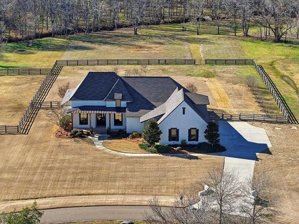 127 Crossview Place, Brandon, MS 39047