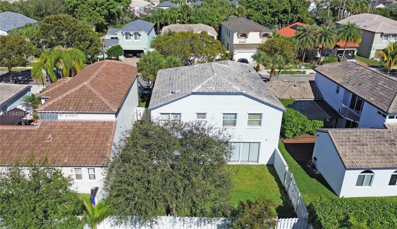 15826 NW 11th St, Pembroke Pines, FL 33028 Photo