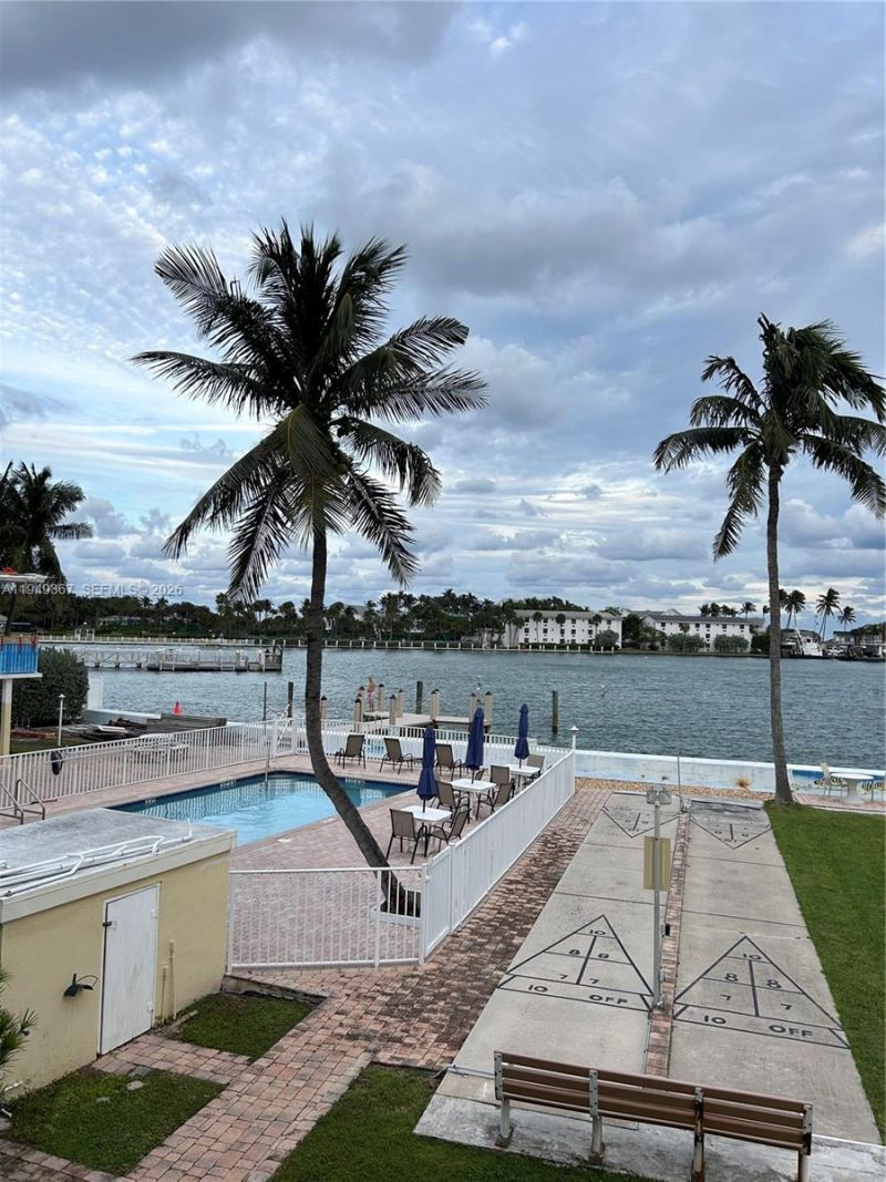 2508 Bay Dr, Unit 12, Pompano Beach, FL 33062 Photo