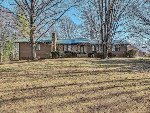 2770 Gravel Hill RD, Vinton, VA 24179