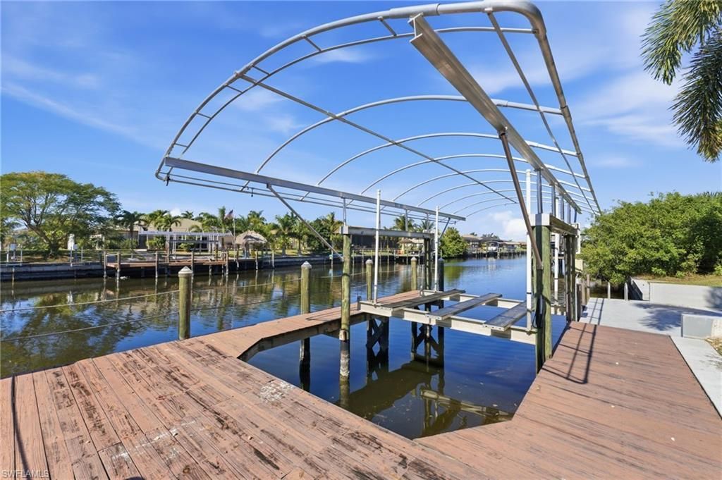 810 NW 36th Ave, Cape Coral, FL 33993 Photo