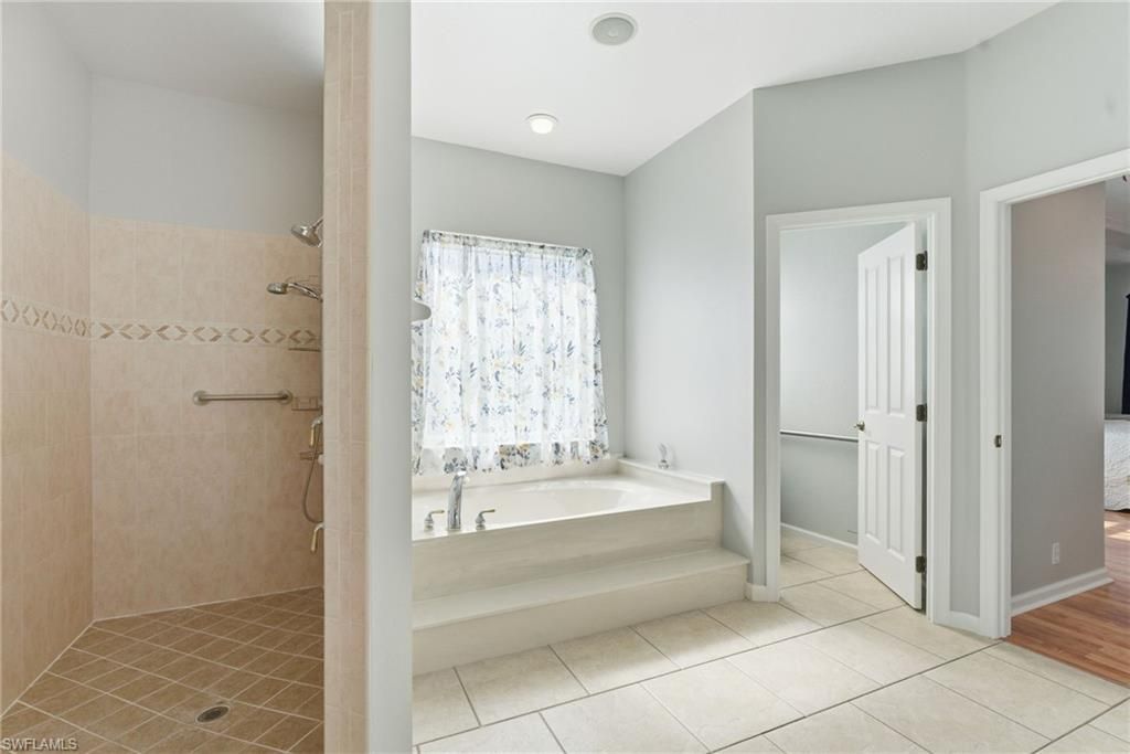 810 NW 36th Ave, Cape Coral, FL 33993 Photo