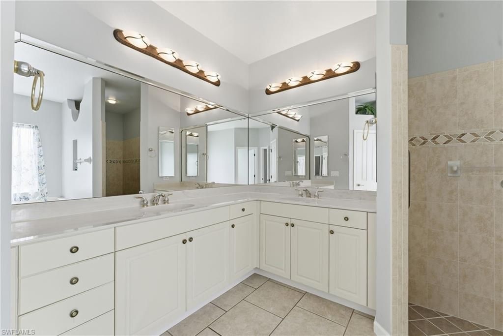 810 NW 36th Ave, Cape Coral, FL 33993 Photo